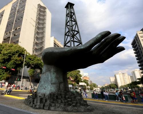US energy stocks rise as Trump vows to unlock Venezuela’s oil
