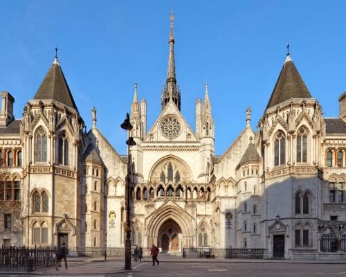 High court claimant was fed answers through his smart glasses, judge finds