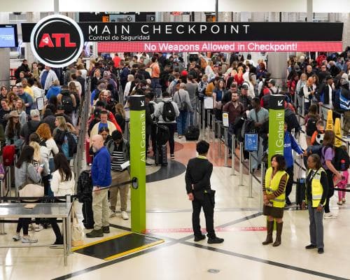 Security lines persist at US airports as Congress negotiates DHS funding