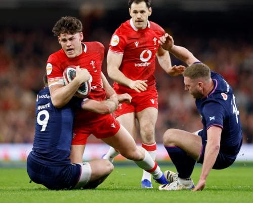 Wales can fly against Ireland if they dump their Six Nations baggage